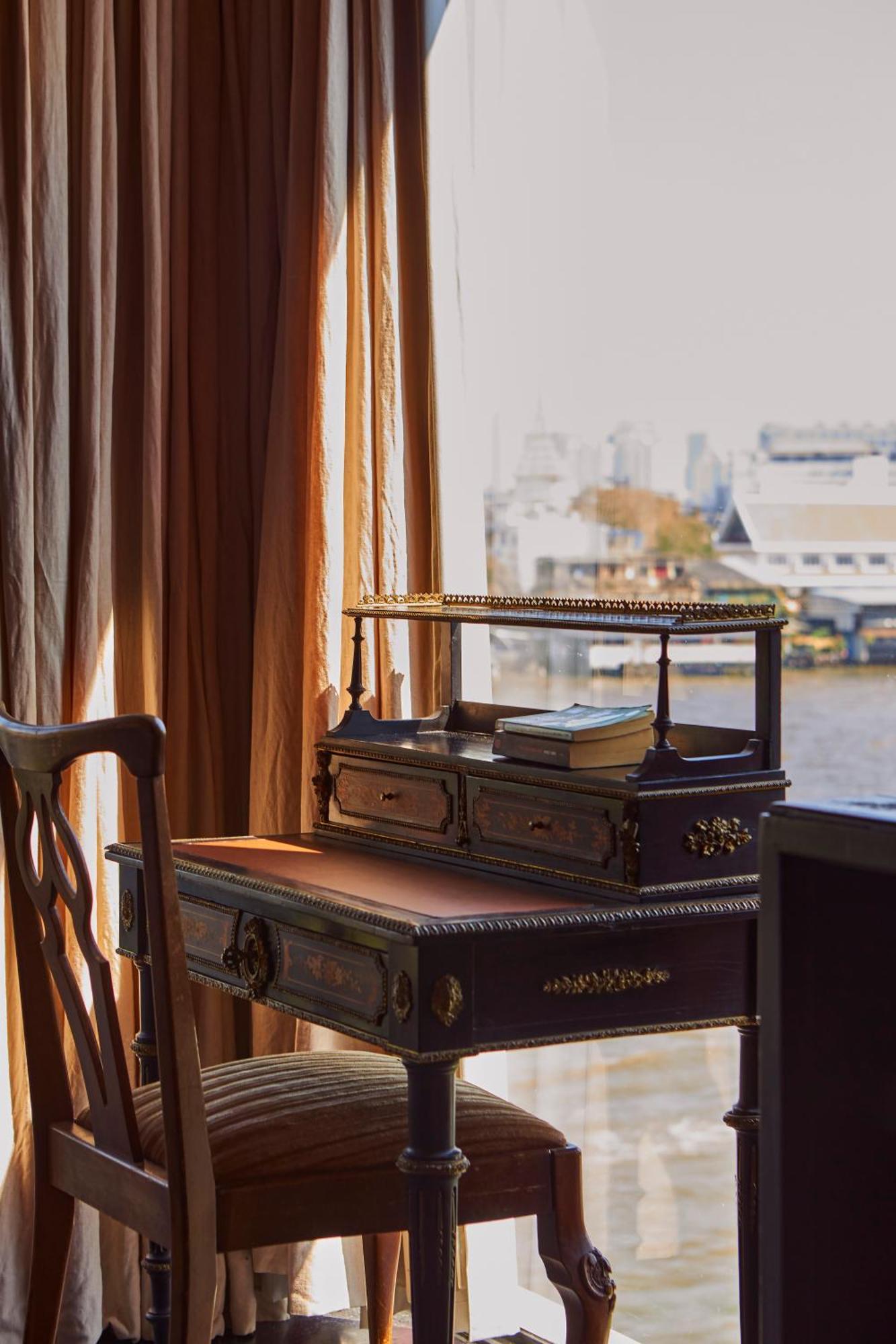 Hotel Amdaeng Riverside 4*