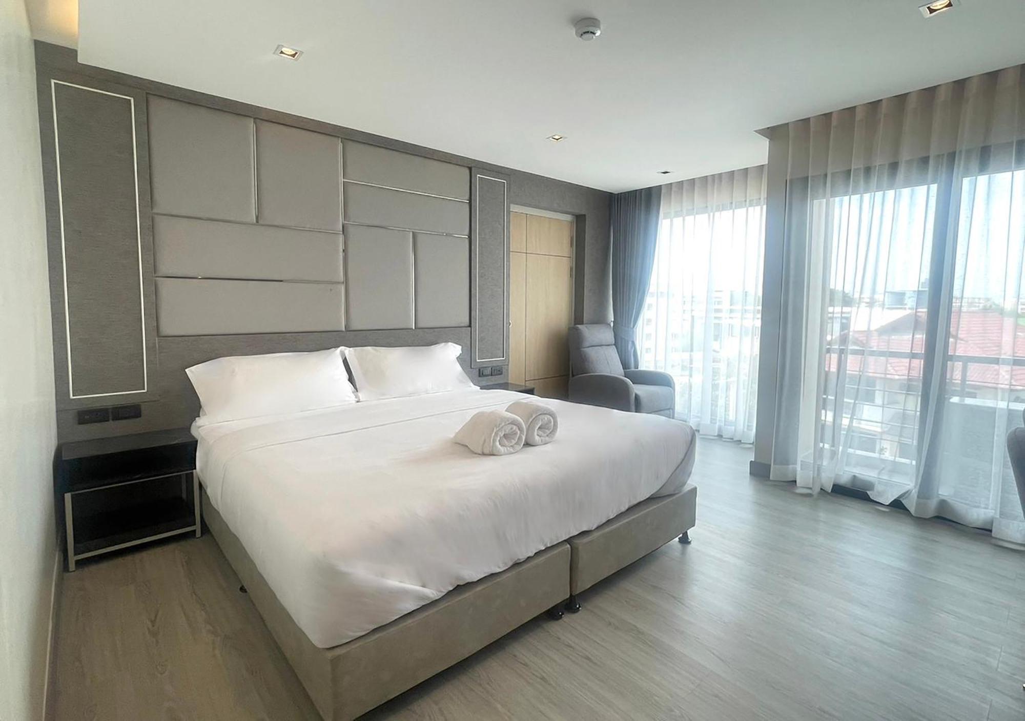 The 9 Hotel