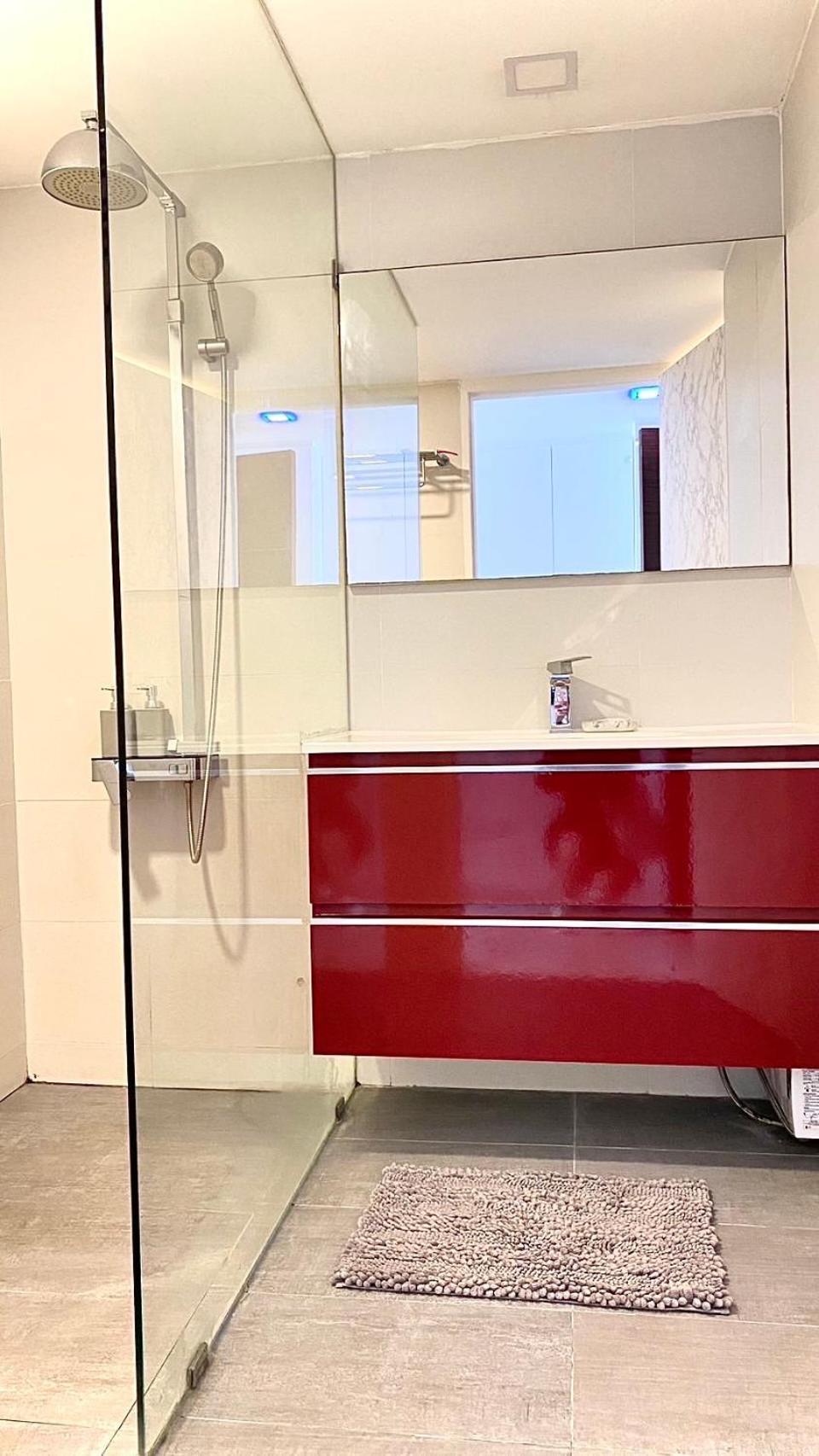 Sukhumvit13 Luxury Apartment