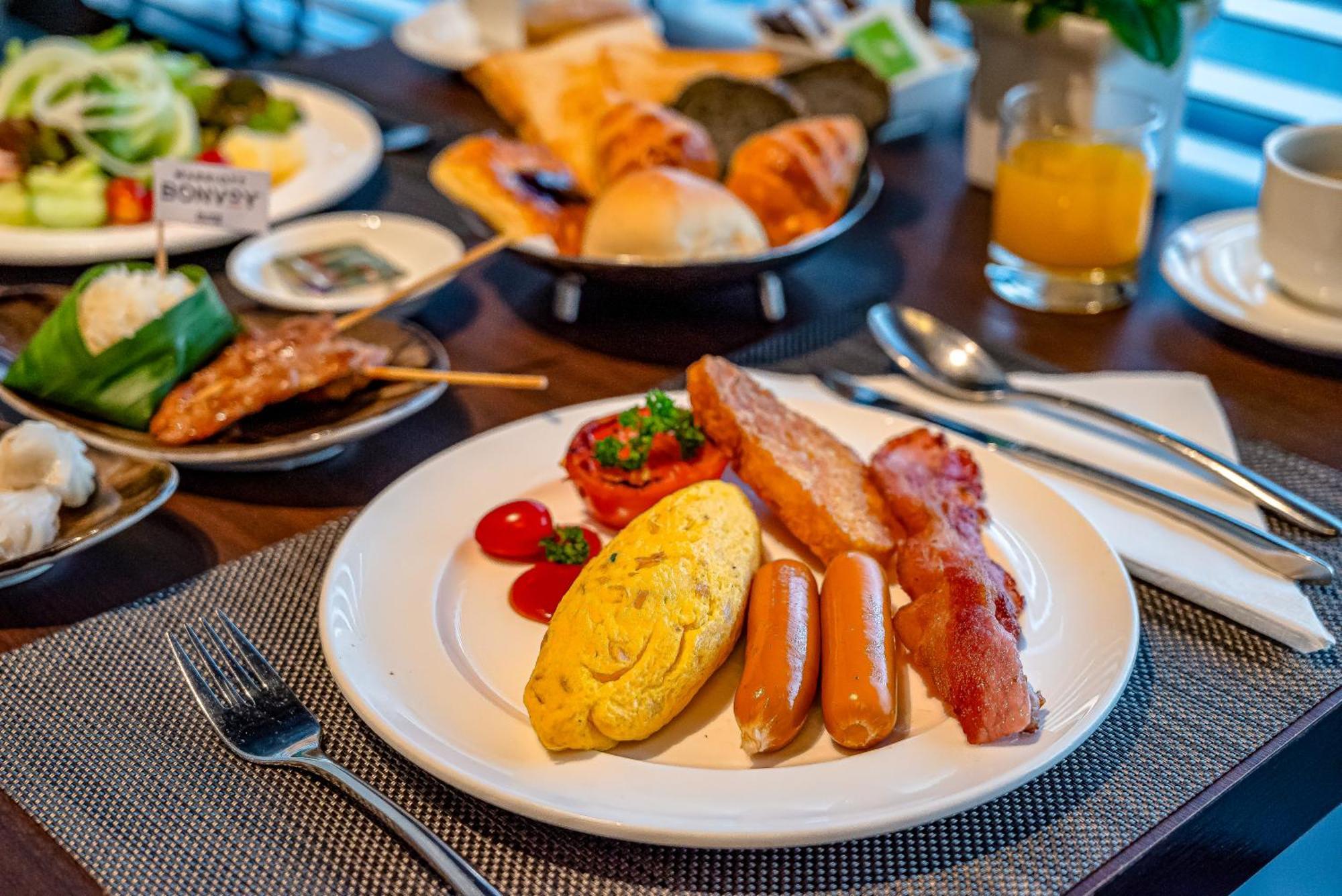 Four Points By Sheraton Ploenchit Sukhumvit 4* Bangkok