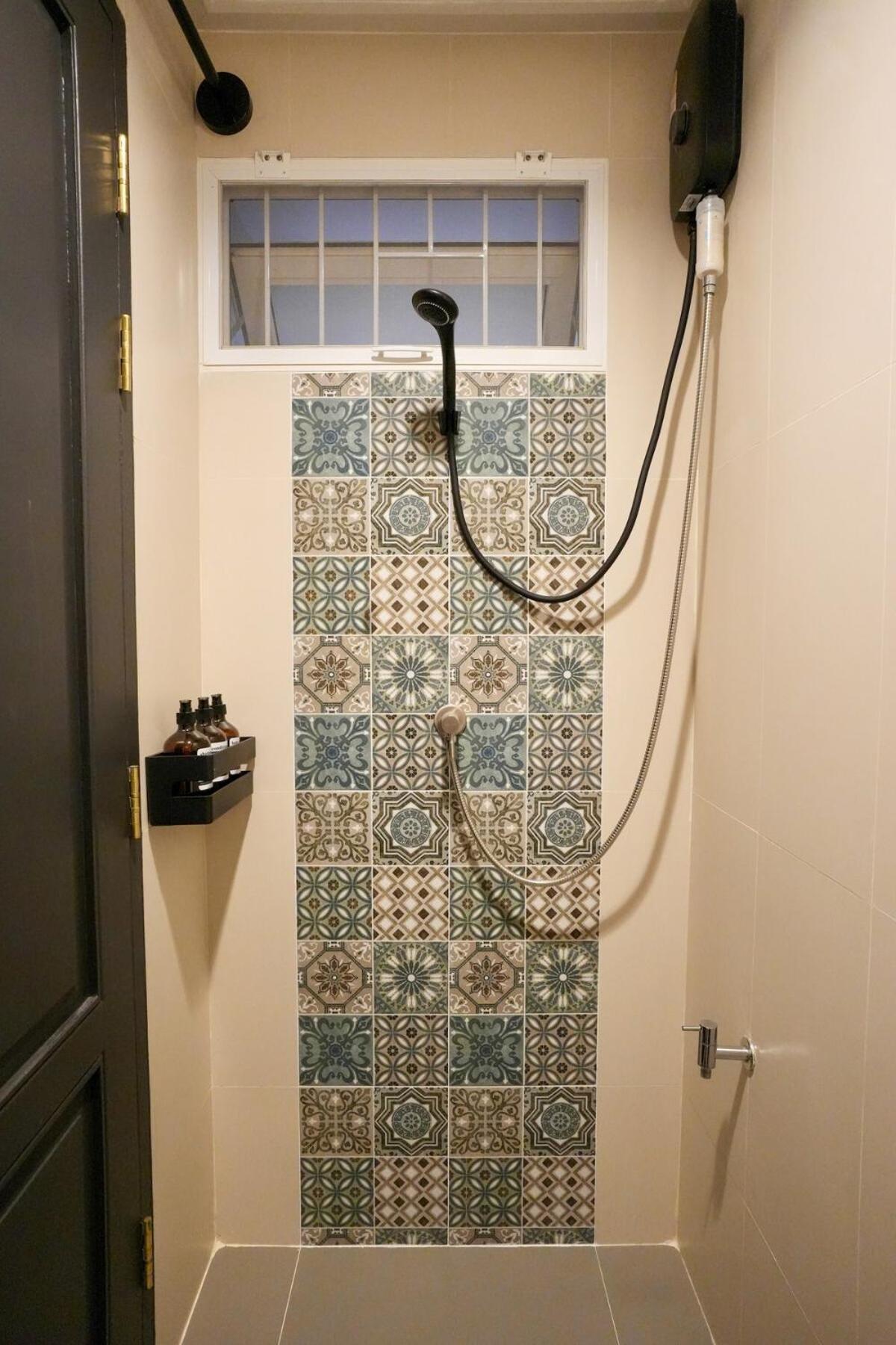 Nivas Wanit 3br 1sfb Yaowarat Mrt Entirehome 85sqm * Bangkok