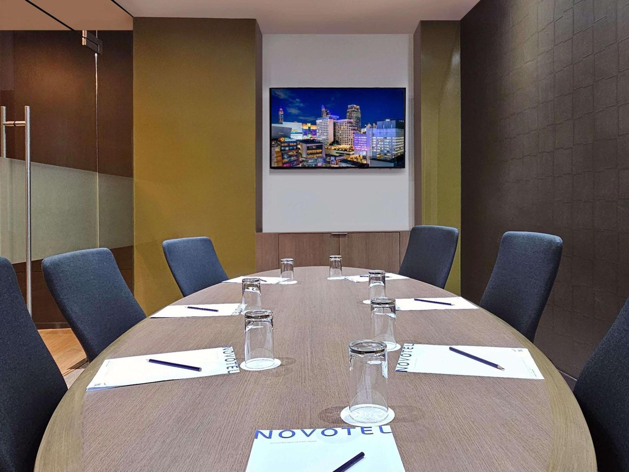 Novotel On Siam Square Hotel 4*