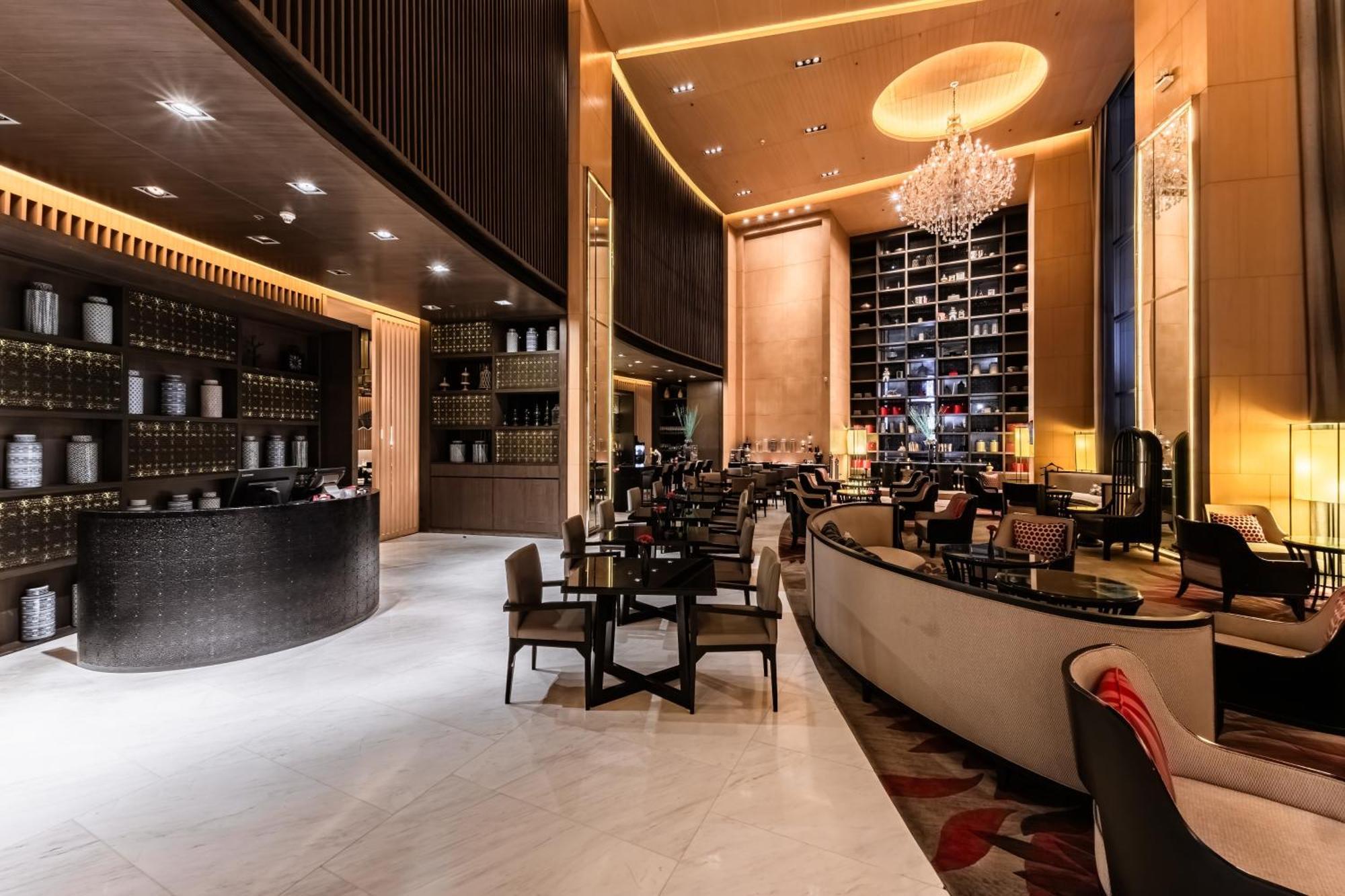 Marriott Sukhumvit - Sha Extra Hotel