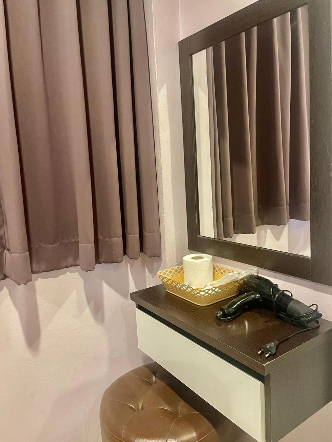 Sampheng Hotel