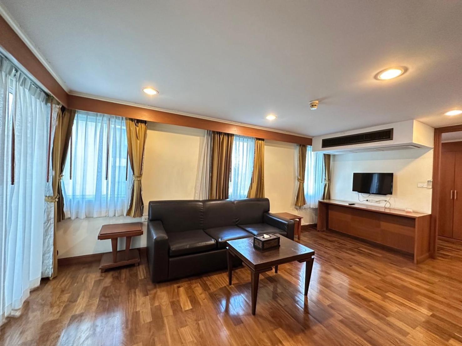 S.m. Grande Apartment