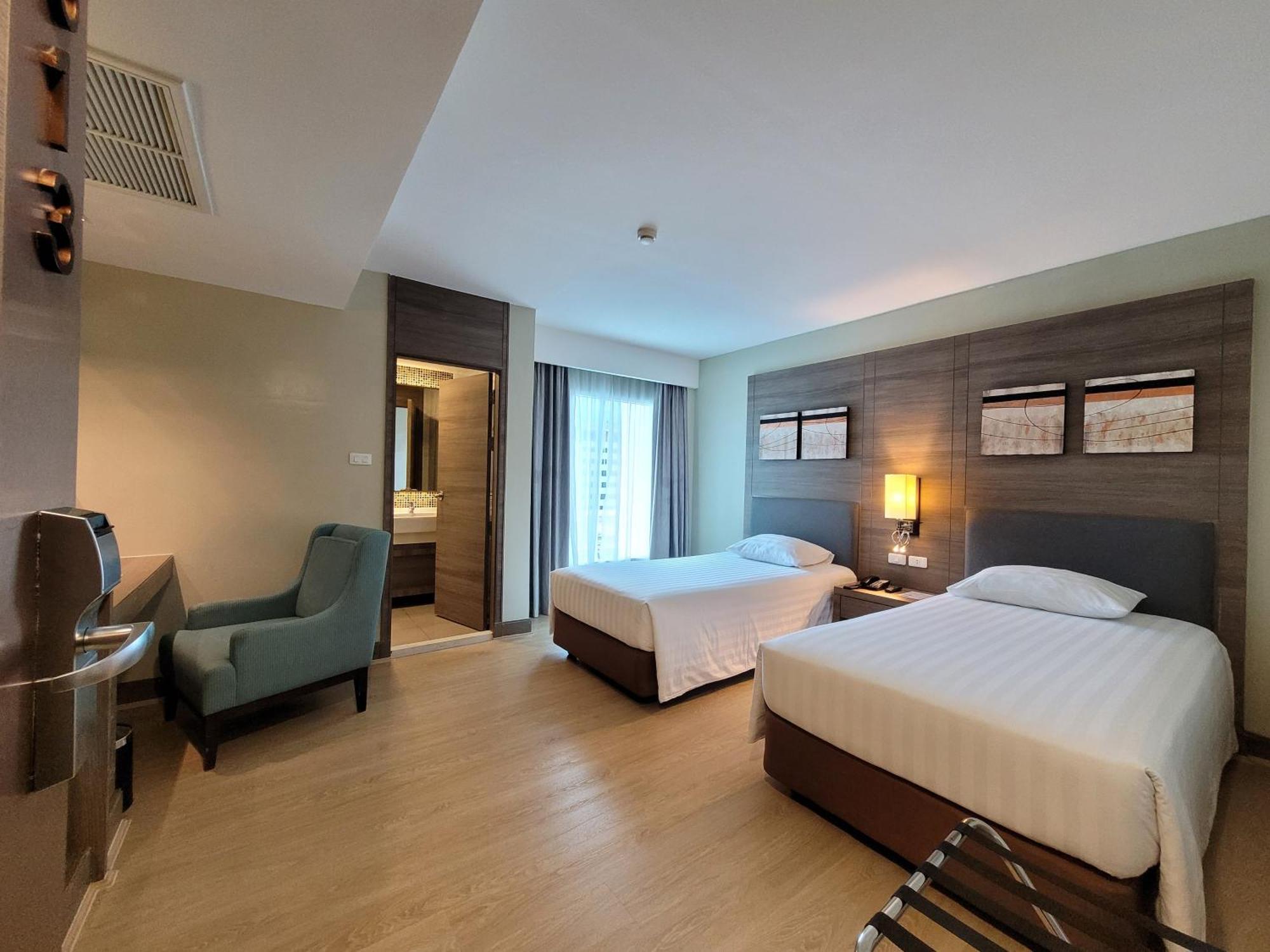 Citrus Sukhumvit 11 By Compass Hospitality Hotel Bangkok