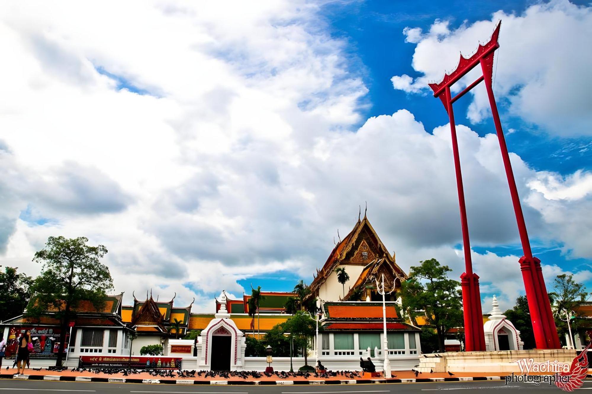 Mitr The Grand Palace - Mrt Samyot Station *