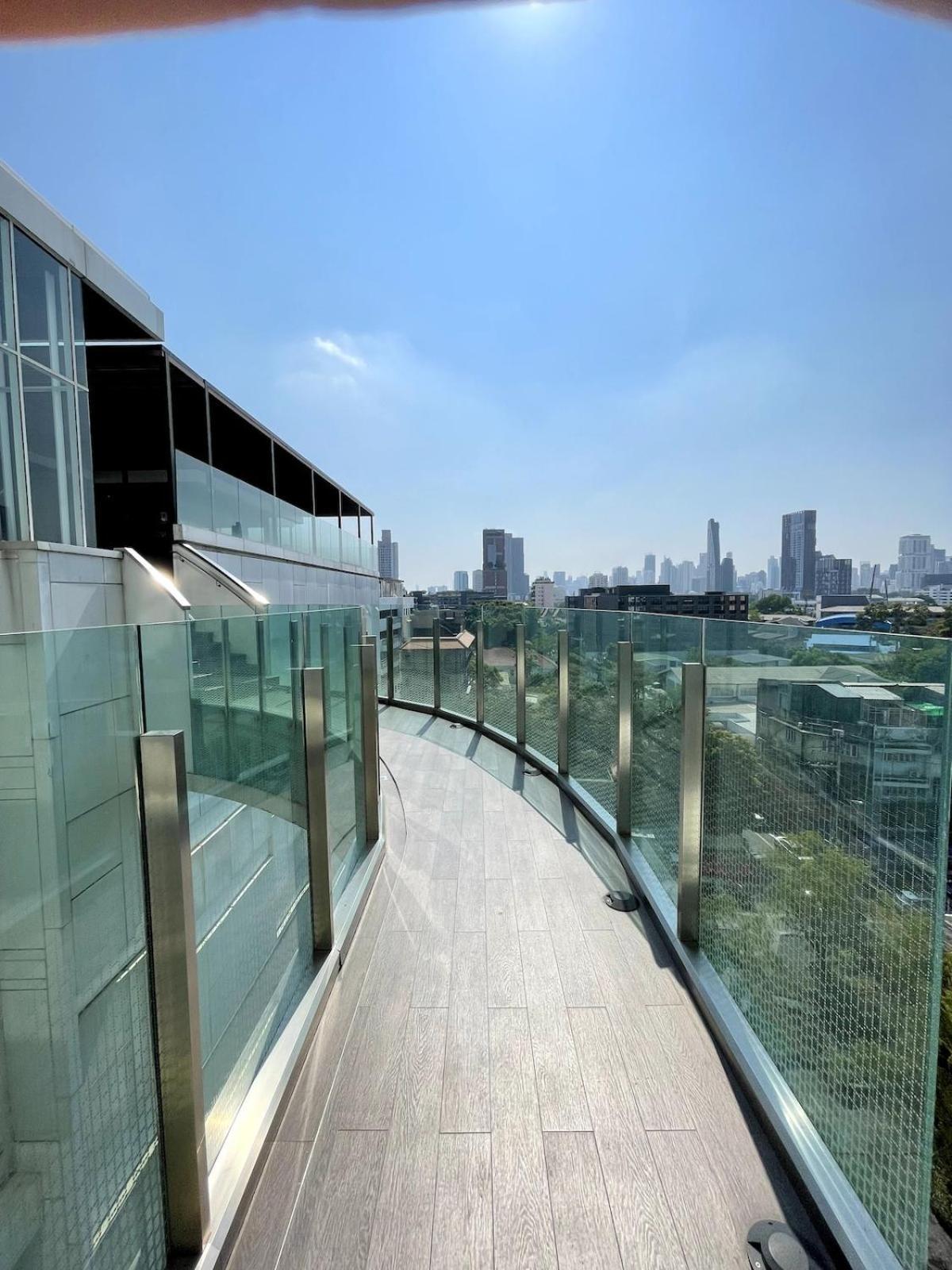 Luxury Ekkamai With Sky Infinity Pool * Bangkok