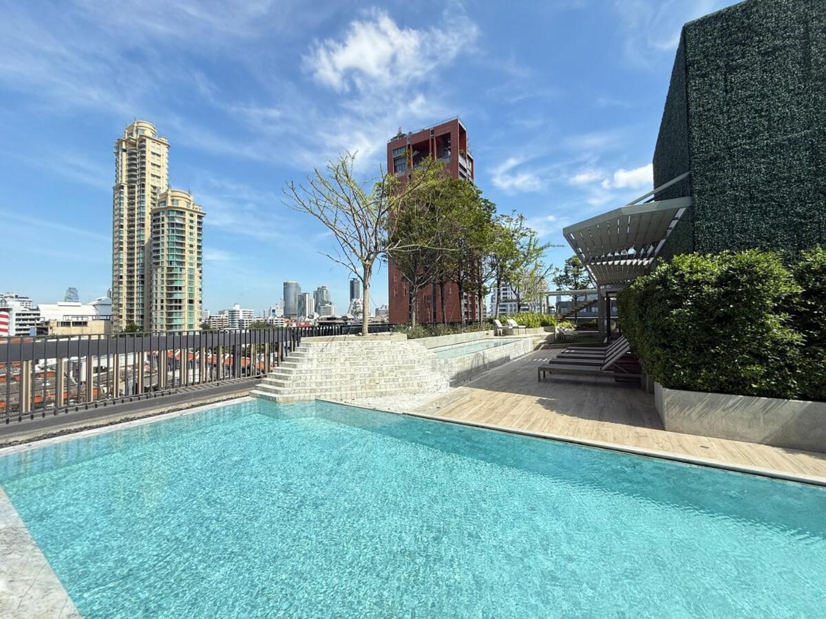 Luxury Furnished Rare Amenities Apartment Bangkok