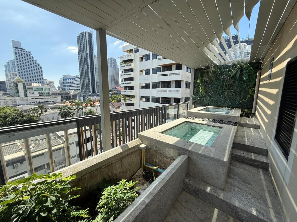 Luxury Furnished Rare Amenities *