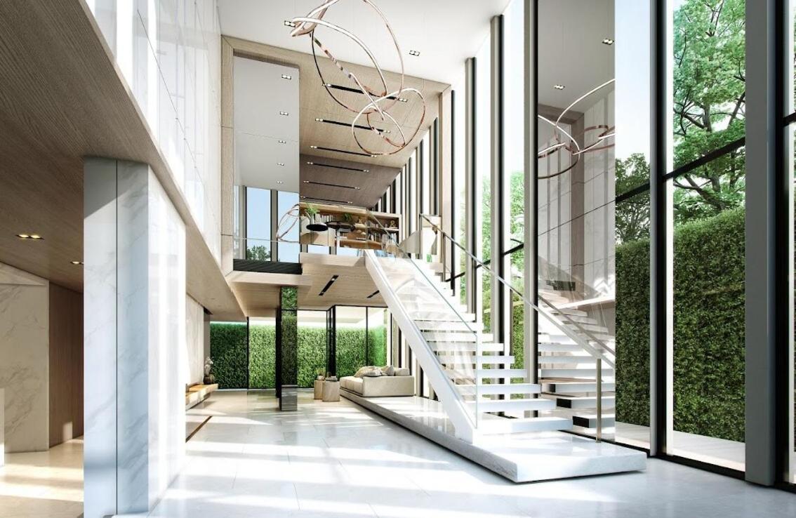 Luxury Furnished Rare Amenities
