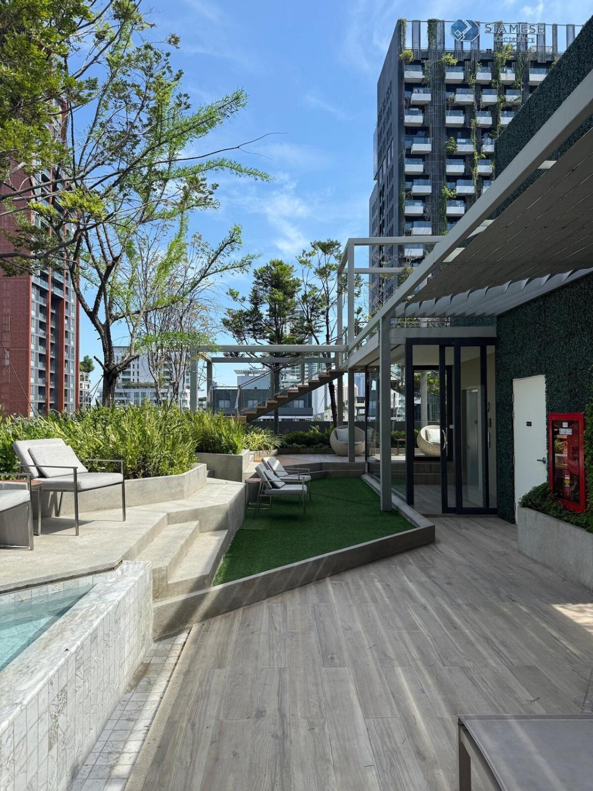 Apartment Luxury Furnished Rare Amenities