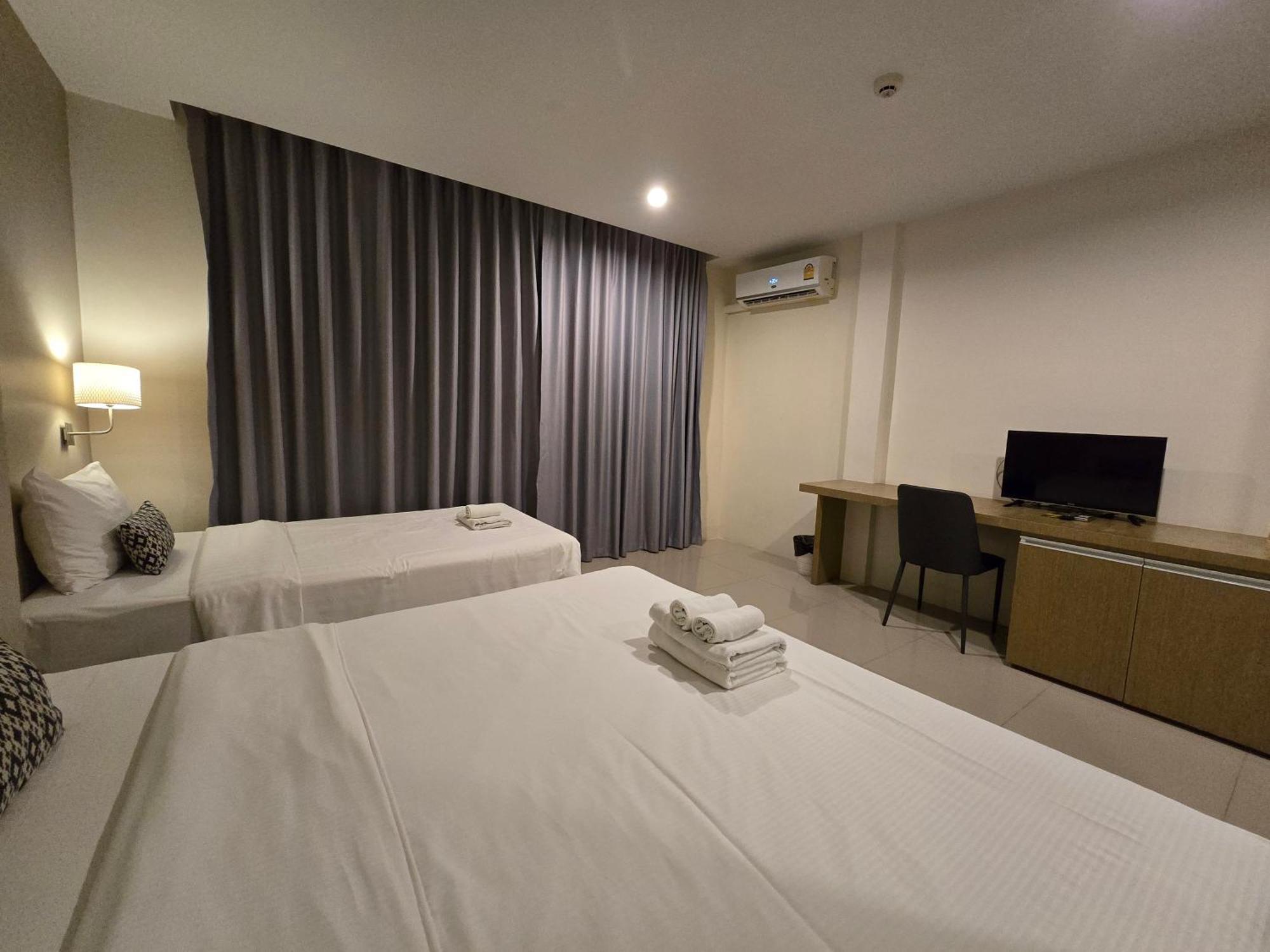 Sleepstation At Pratunam Hotel 3*