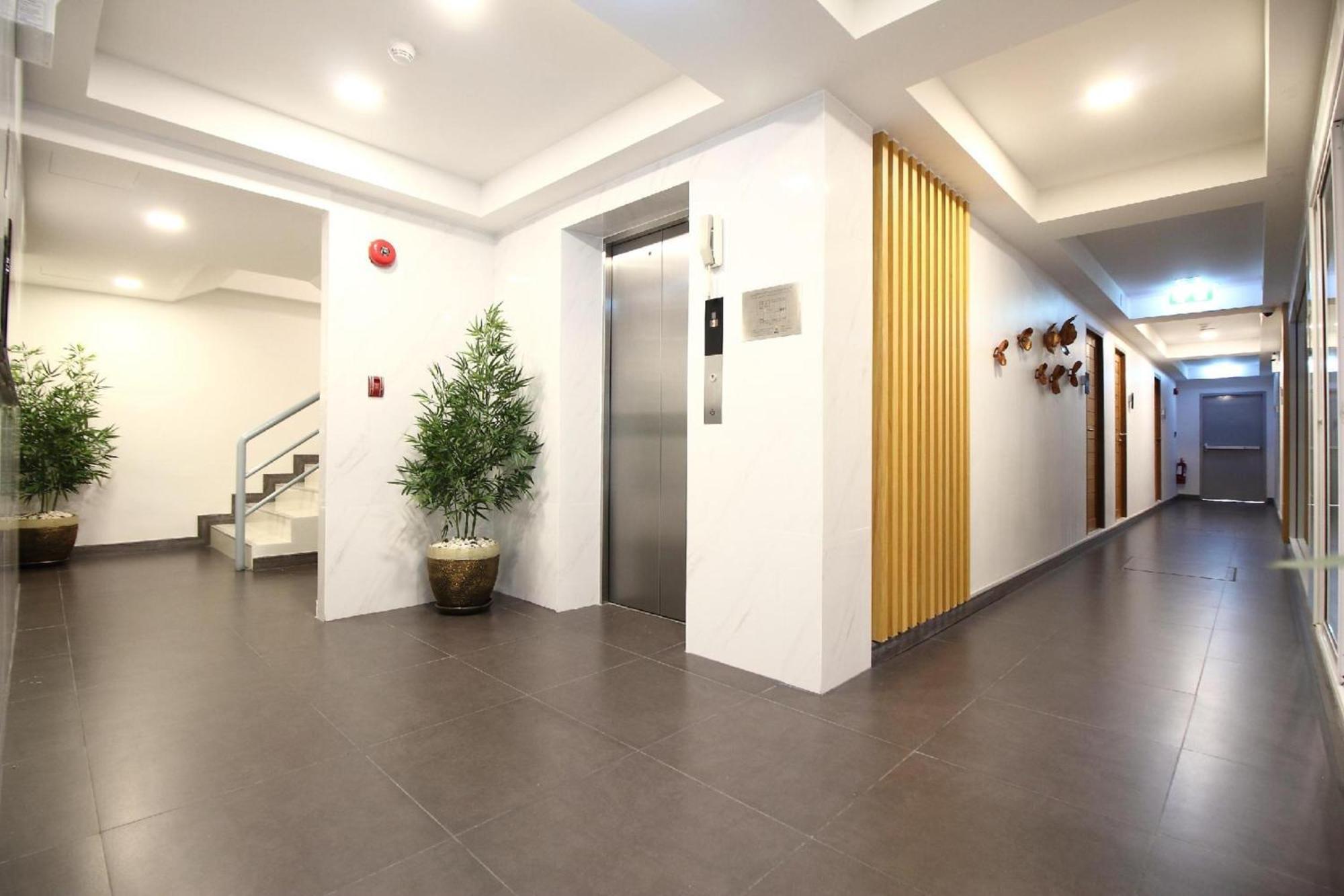 Super Oyo 483 Pannee Khaosan Hotel 3*