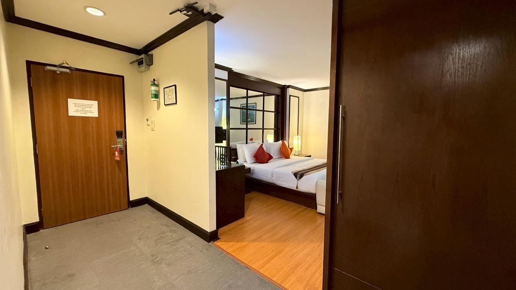 Grand Business Hotel 3*