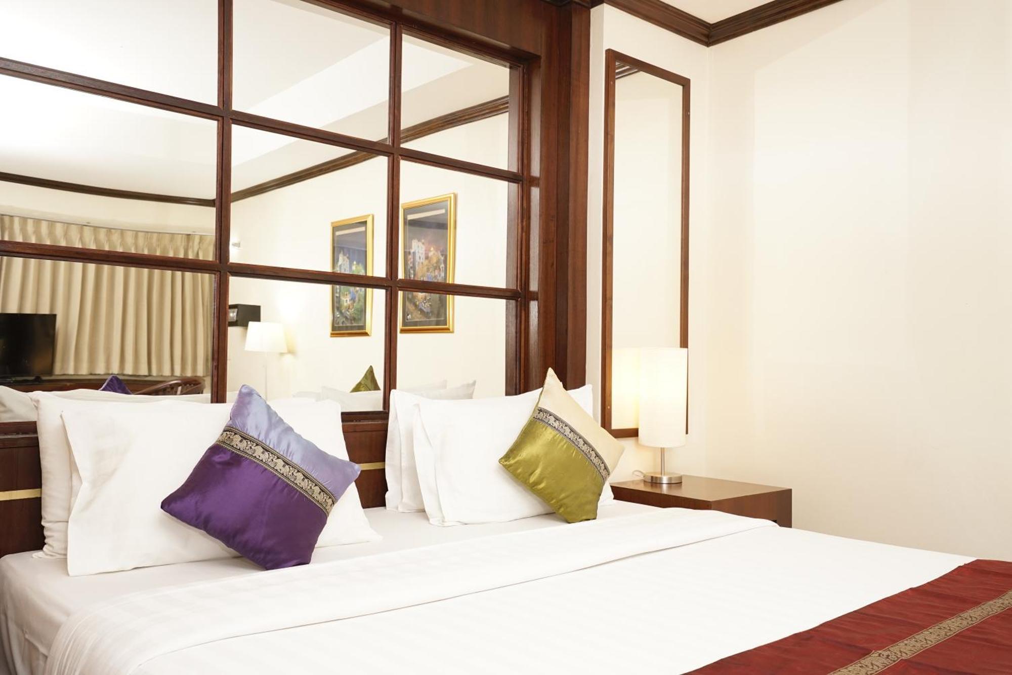 Grand Business 3* Bangkok
