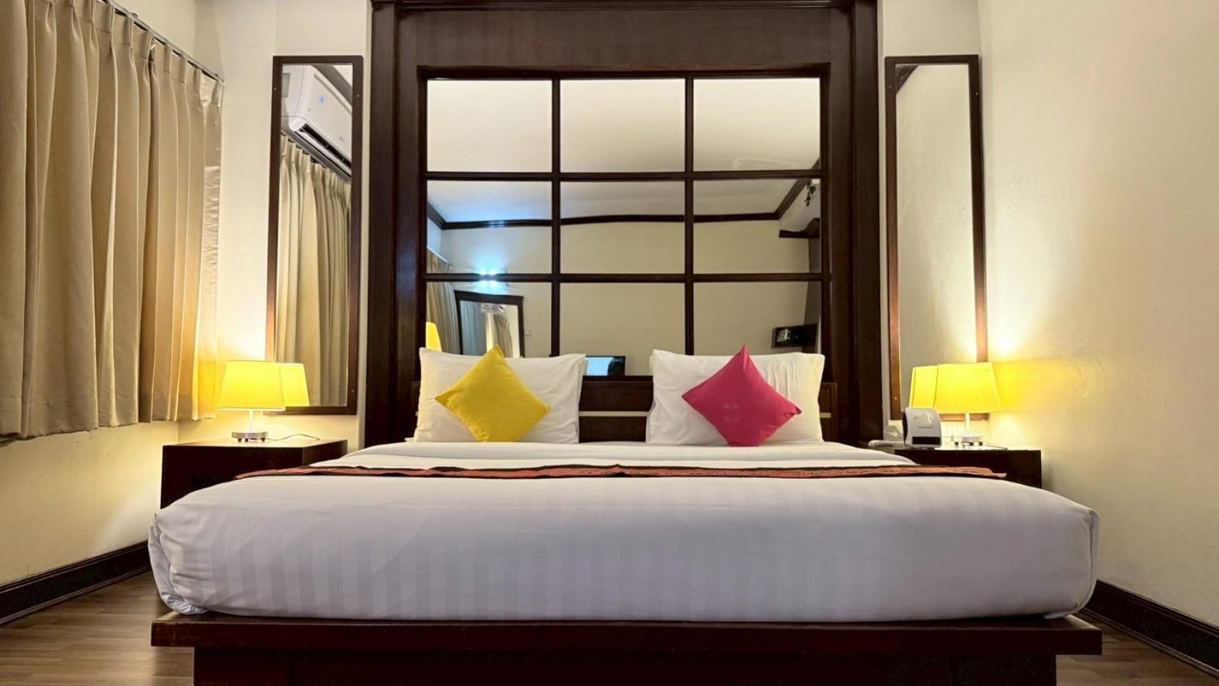Grand Business Bangkok