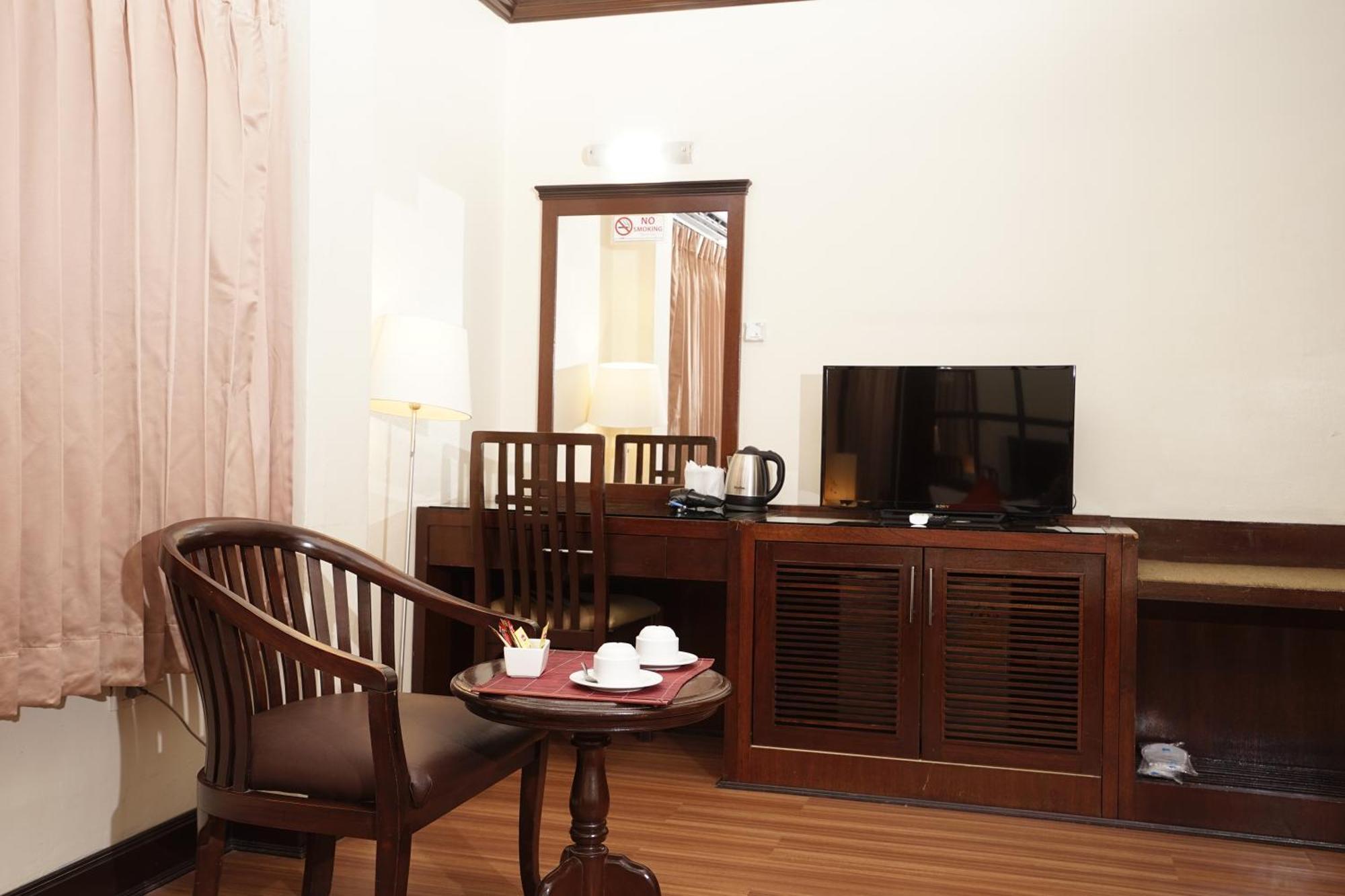 Hotel Grand Business 3*