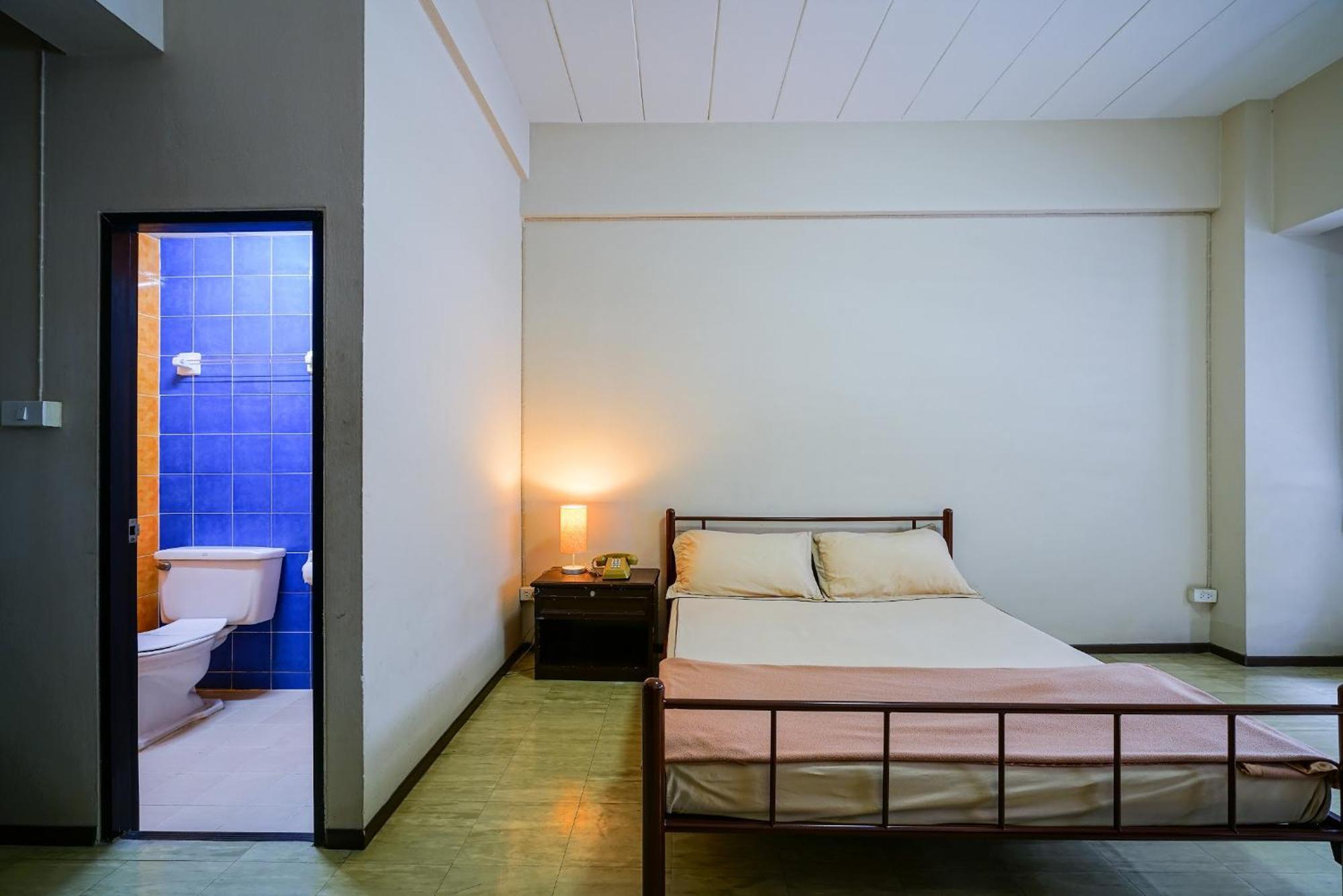 Hotel Petch Tower Ekkamai Bangkok