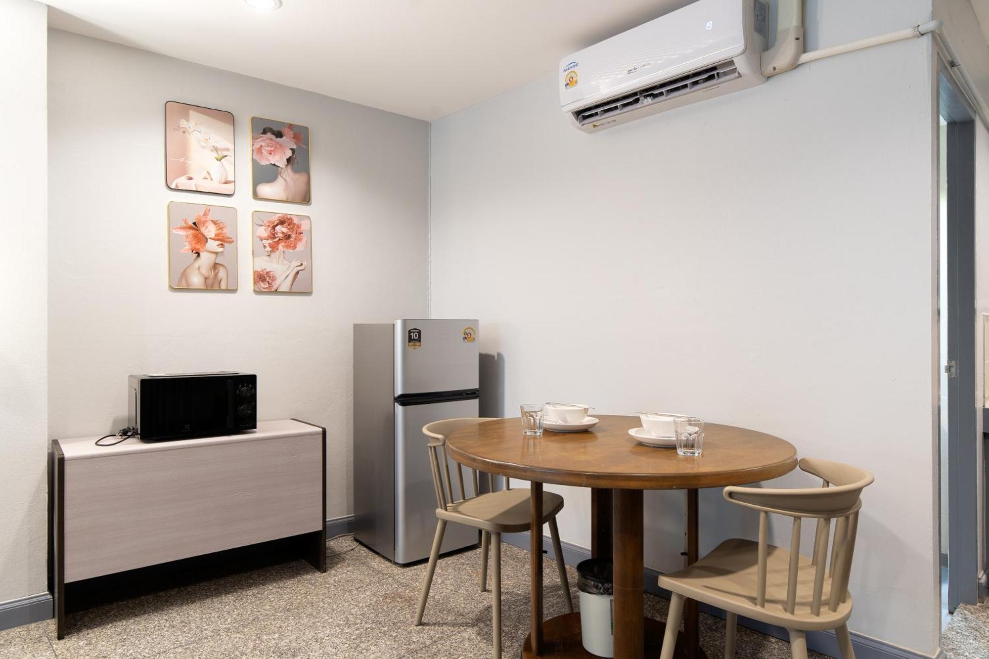 Aparthotel Capitel Rama 4 *