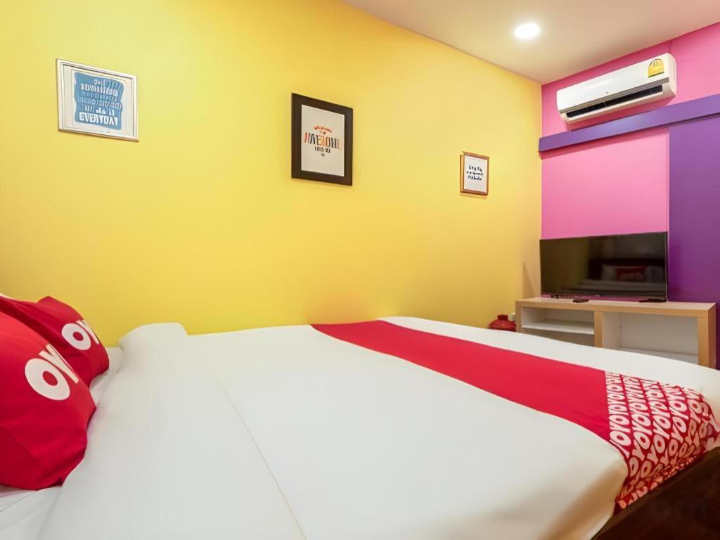 Hostel Art Sanamchai
