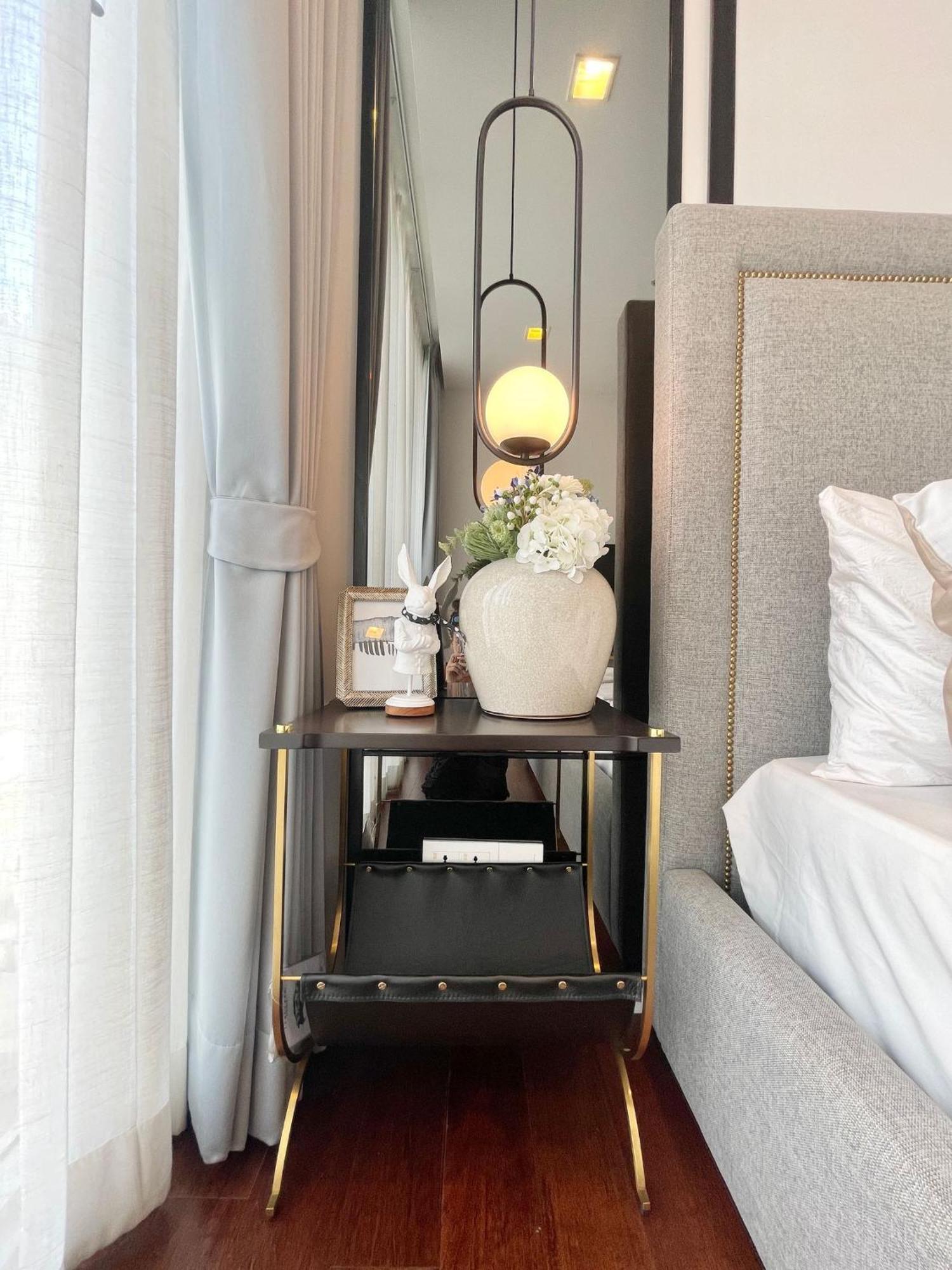 Sukhumvit Terminal 21 Asoke Super Luxury Designer 65 Sqm