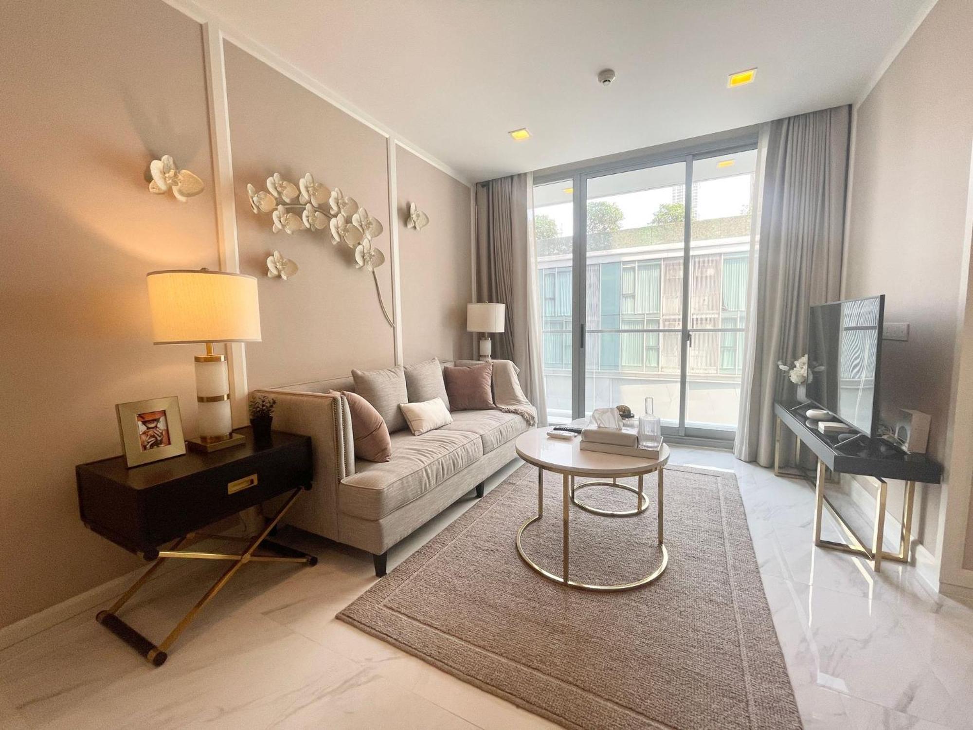 Sukhumvit Terminal 21 Asoke Super Luxury Designer 65 Sqm *