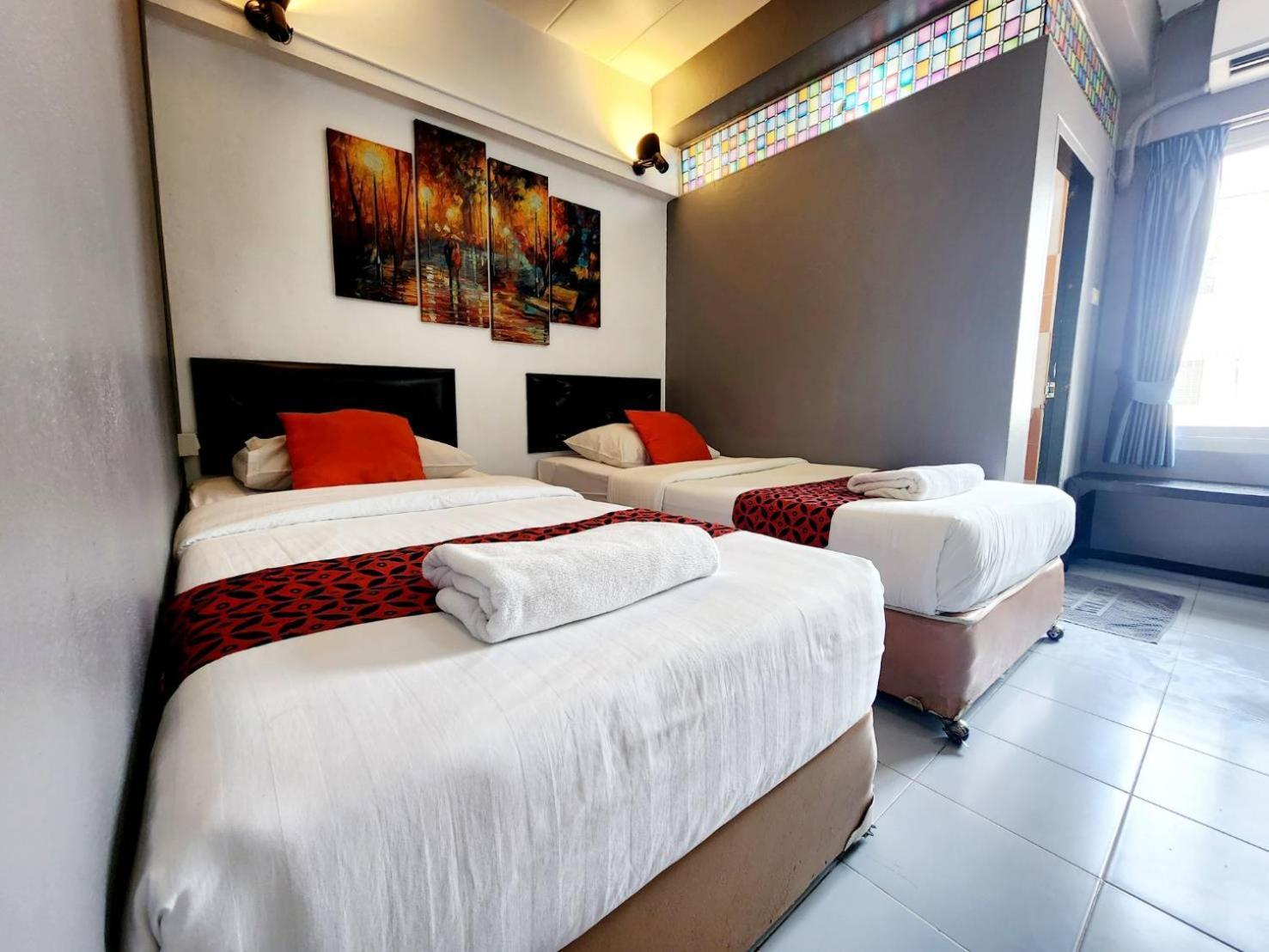 Casa Picasso Near Chabad House Hotel