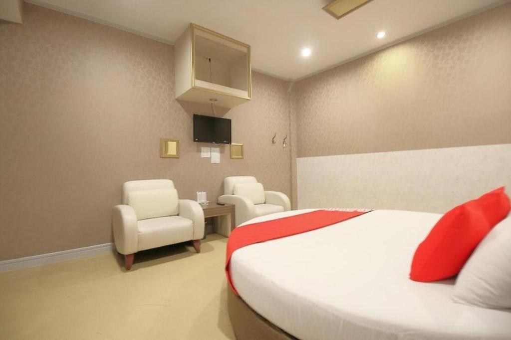 Oyo 1002 Pinklao 3*