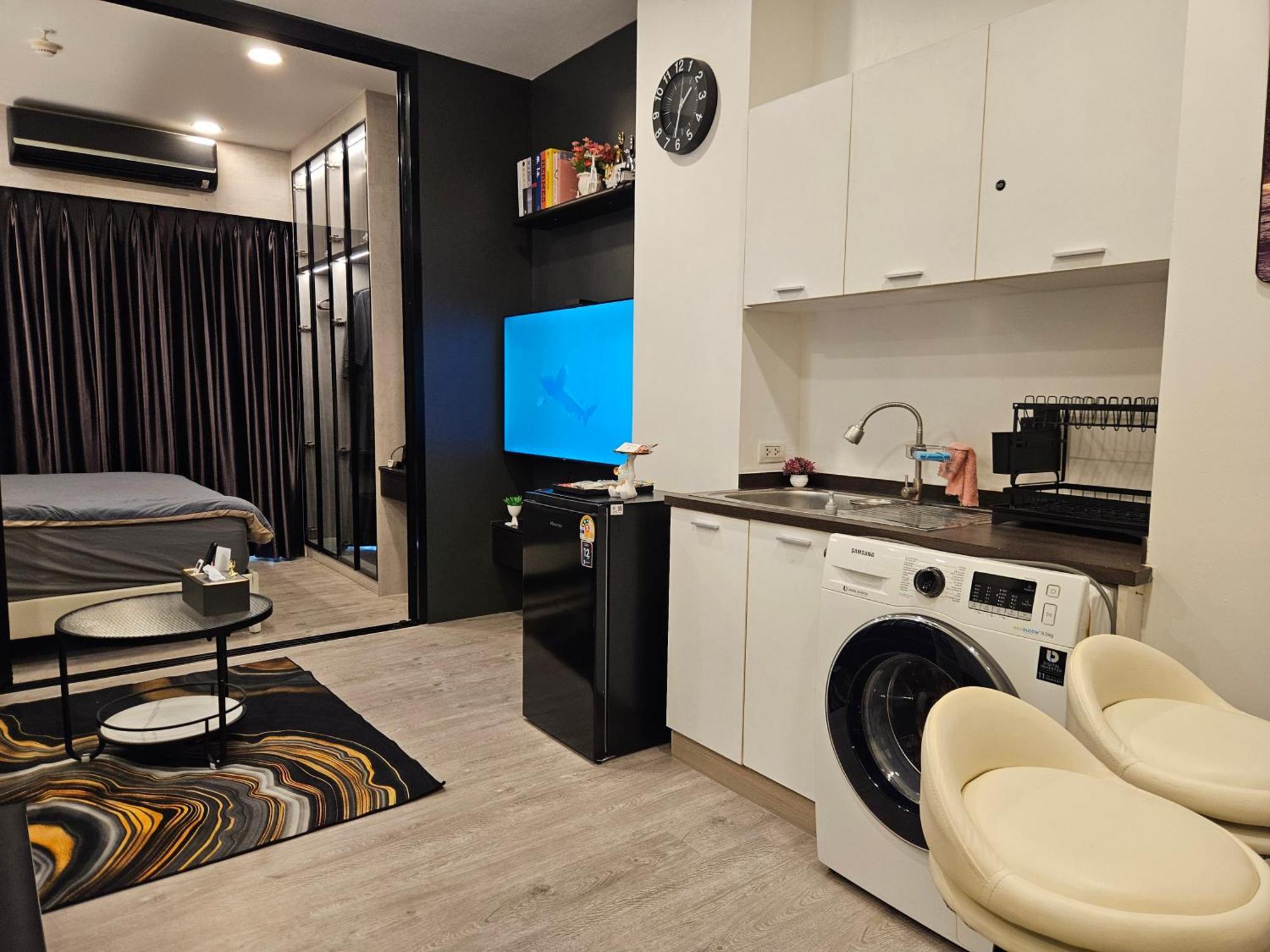 Aparthotel Free Airport Pick Up ! 12th Floor Cozy Room, 5 Mins Walk To Iconsiam & Bts