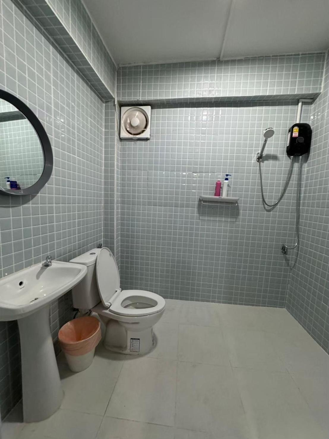 Gm6 - Samyan 4floors, 4mins Walk To Bantadtong Appartement