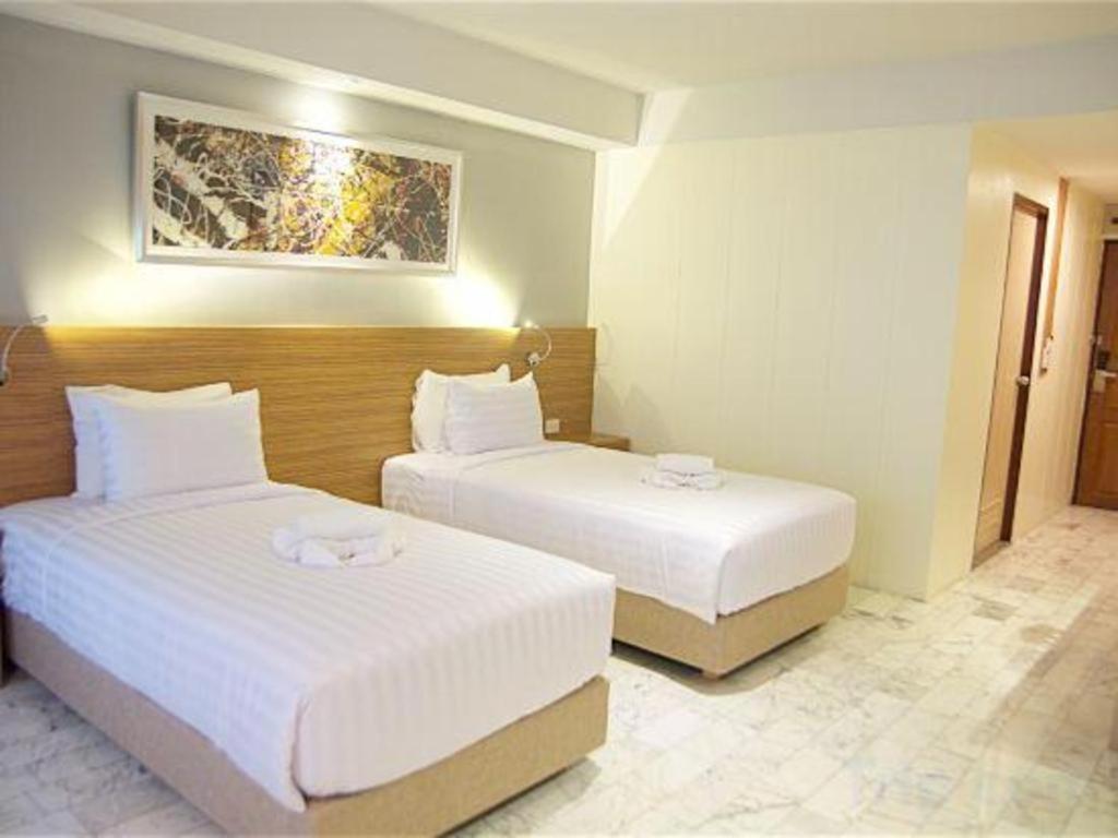 Hotel Jolly & 3*