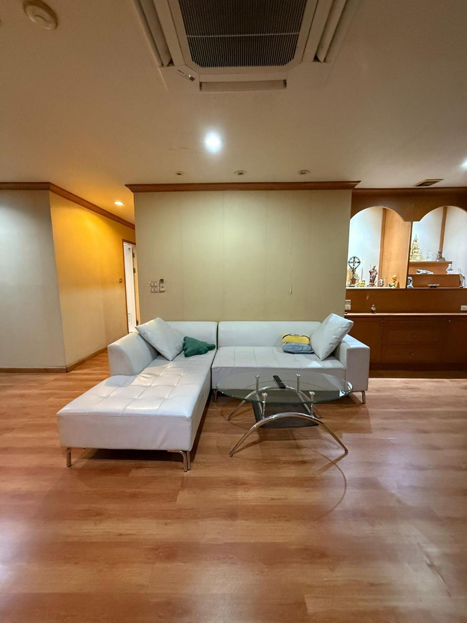 Apartment Royal Place
