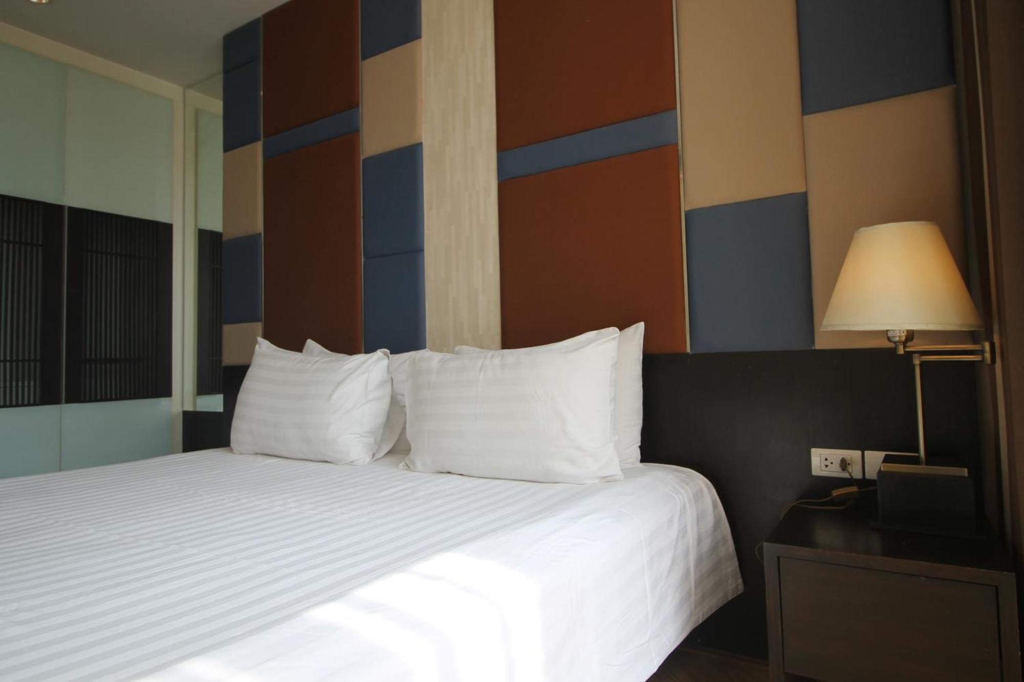 Aparthotel The Sunreno Bangkok