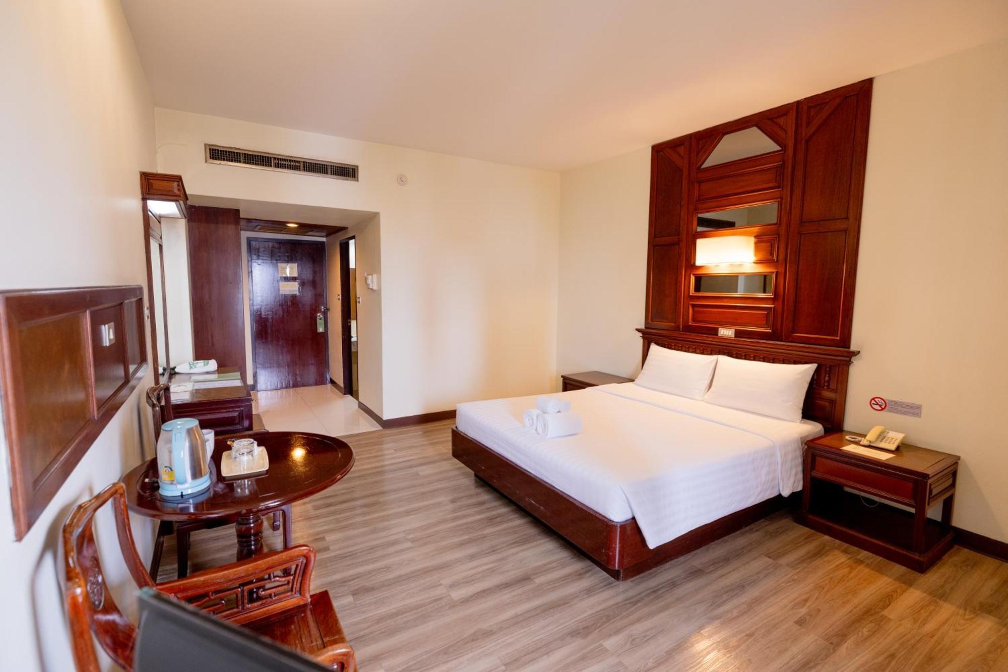 Mido Hotel