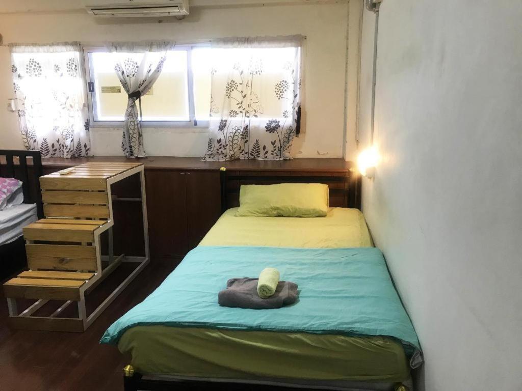 Kamin Bird Asrama