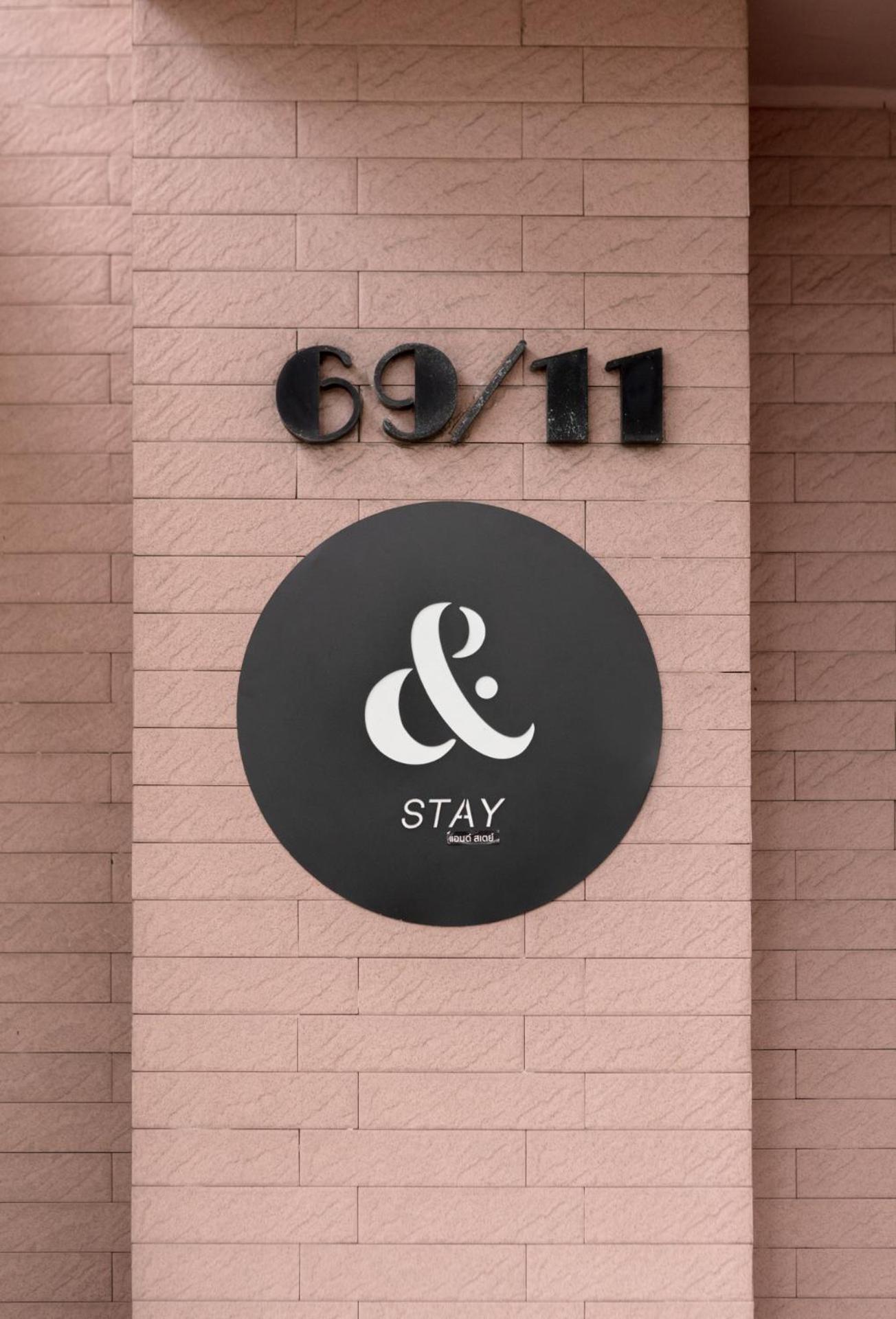 Andstay *