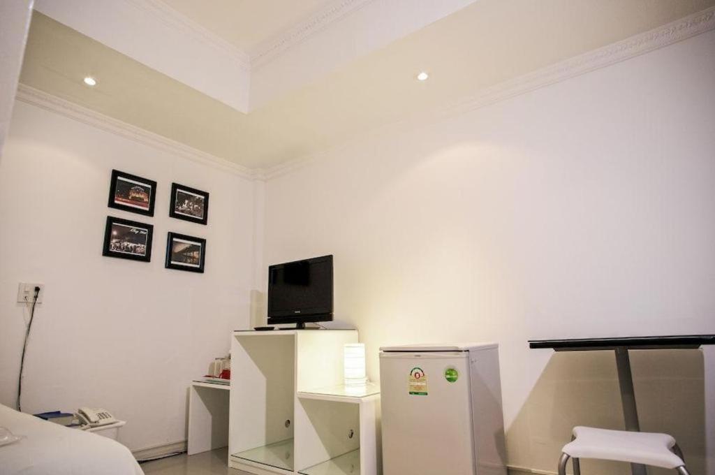 House Hotel