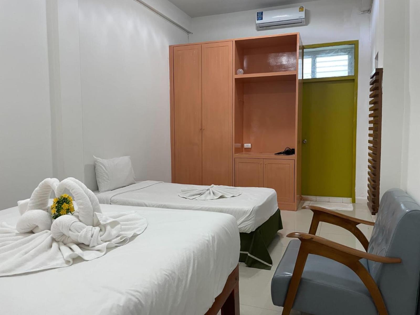 Hotel Happy 2 2*
