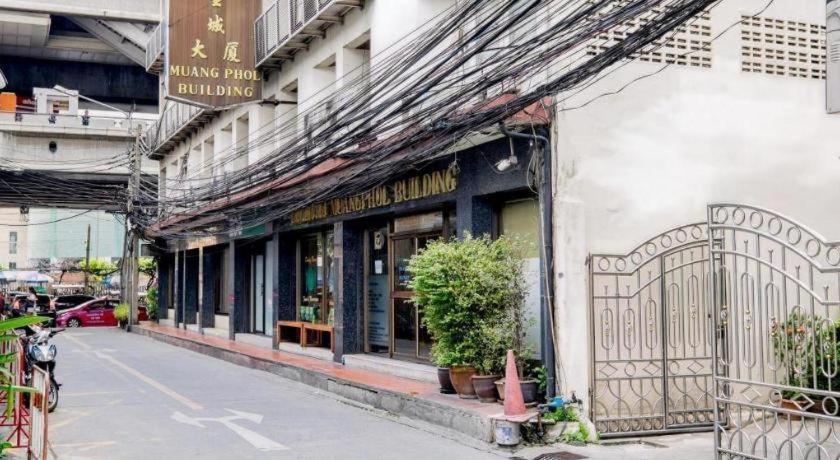 Muangphol Mansion 3*