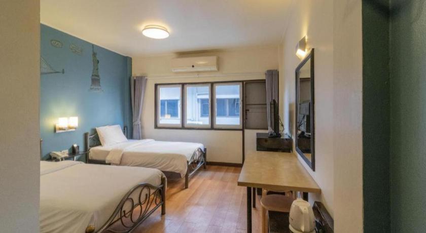 Hotel Intown 3*