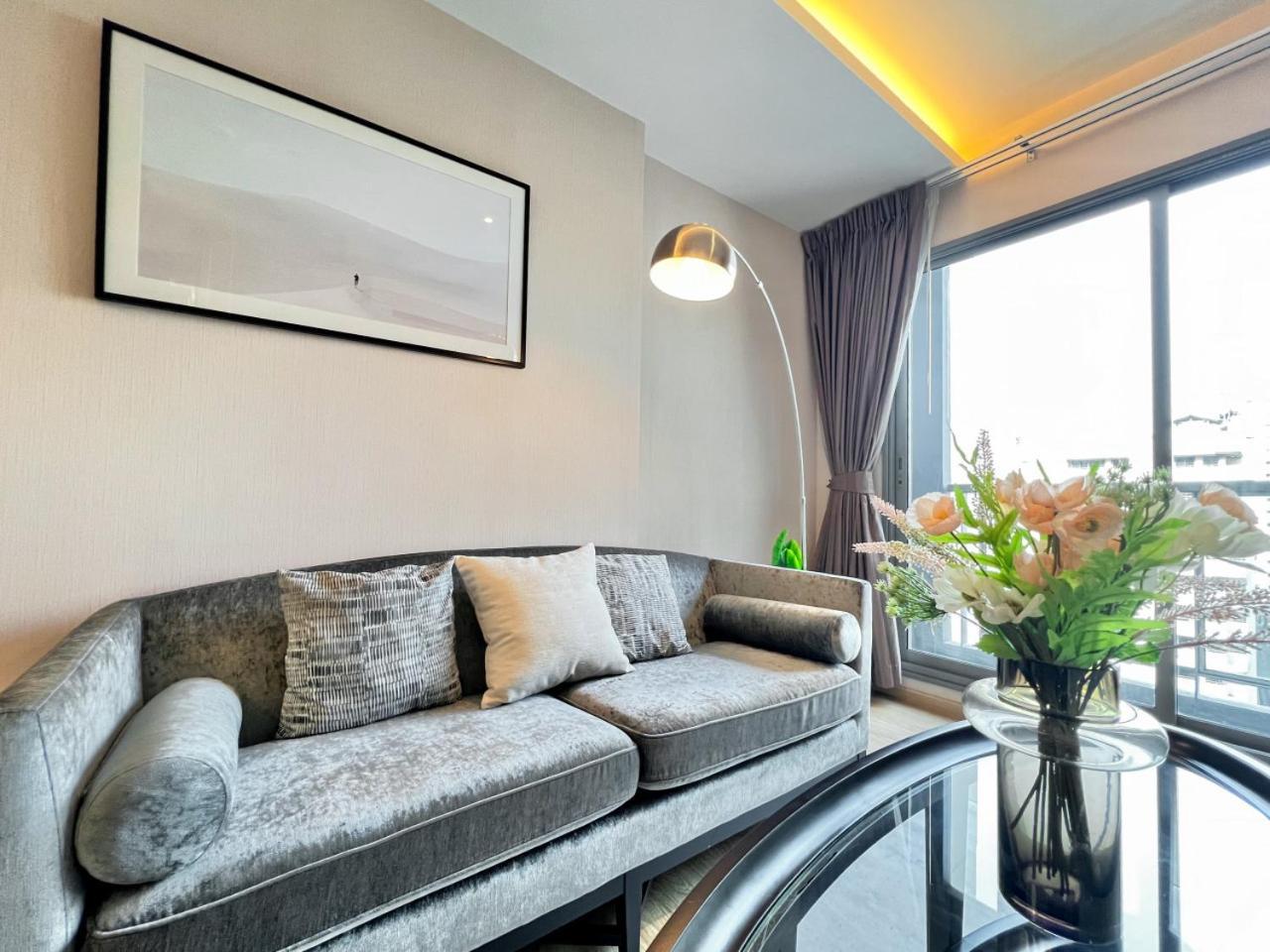 Stylish Modern 1br - Ultra Fast Wifi - Bts Phrom Phong Holiday home Bangkok