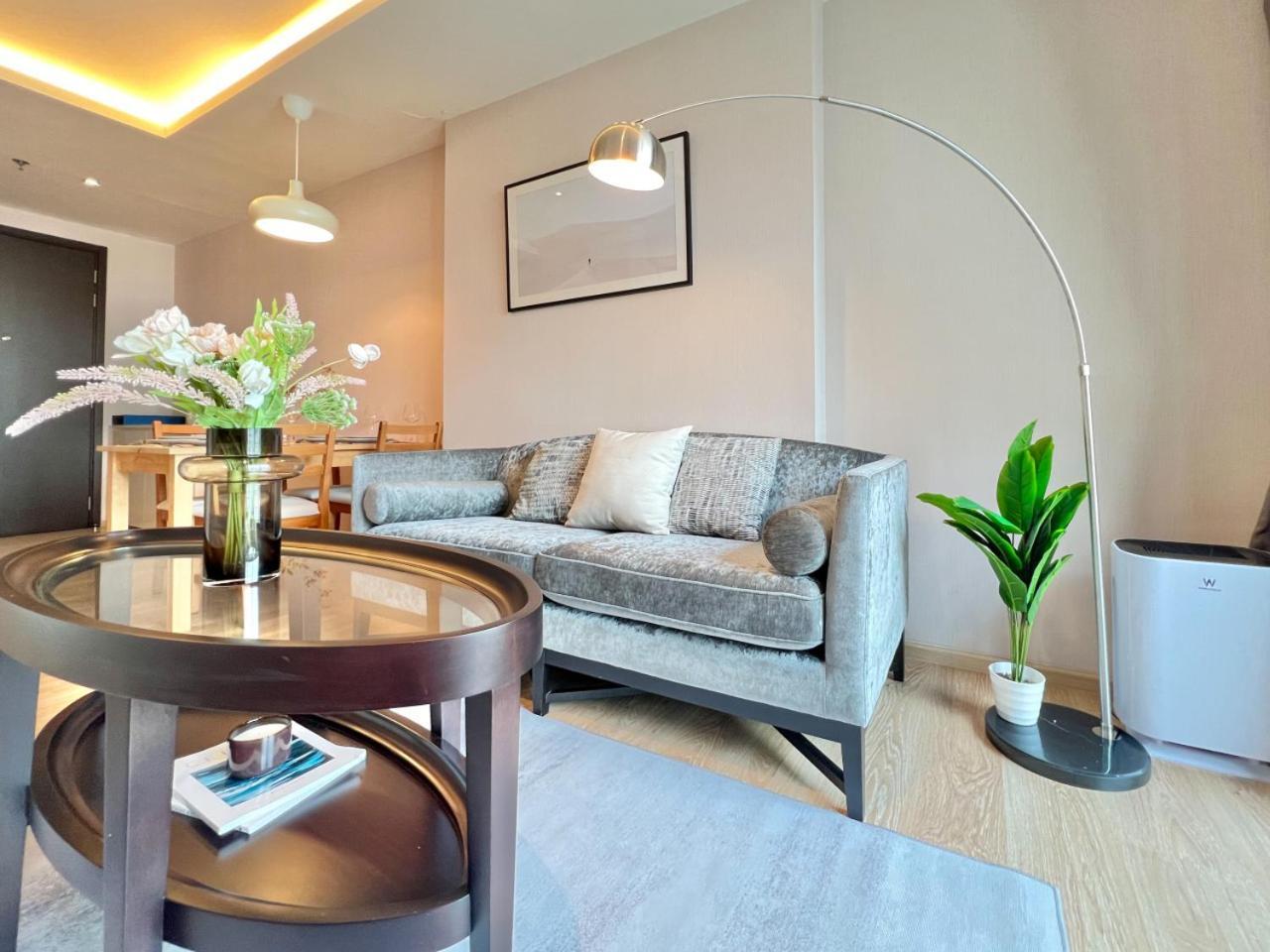 Stylish Modern 1br - Ultra Fast Wifi - Bts Phrom Phong Holiday home Bangkok
