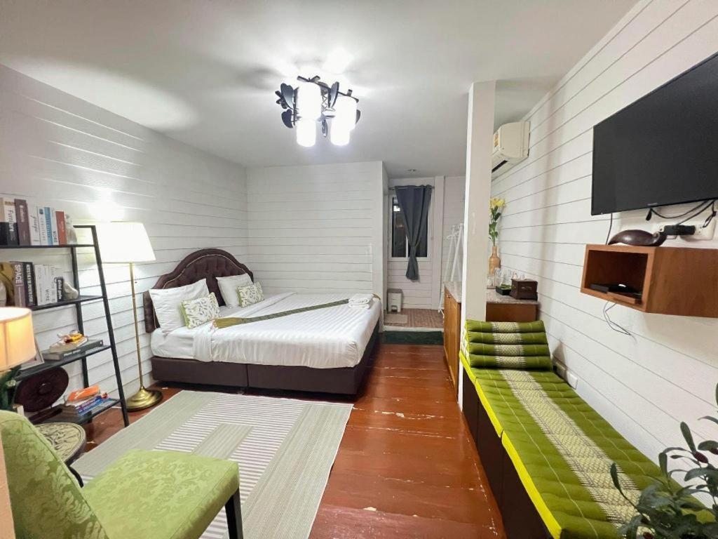 Ban Thungdang Housetel Bangkok