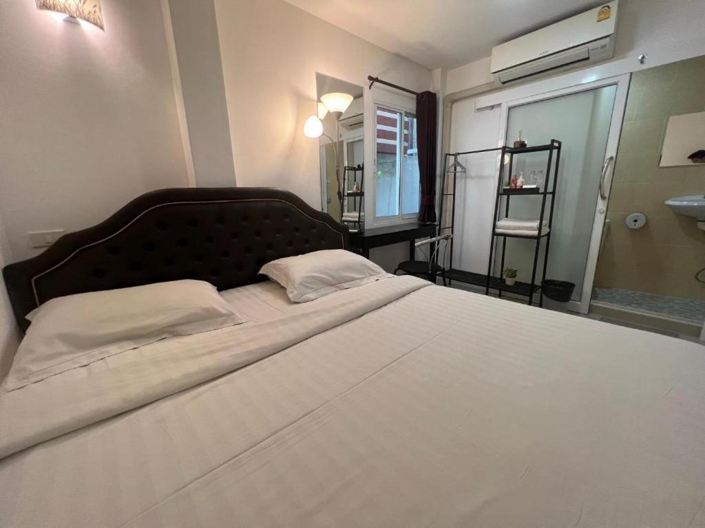 Ban Thungdang Housetel Hotel Bangkok