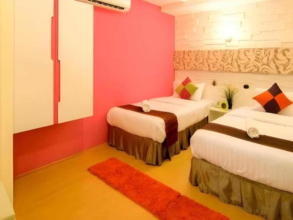 The Konnect Hotel 2*