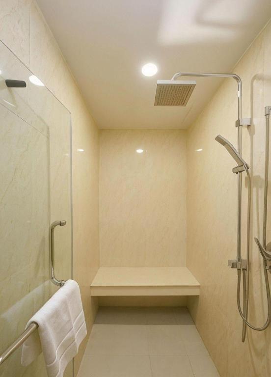 Hotel Jolly & 3*