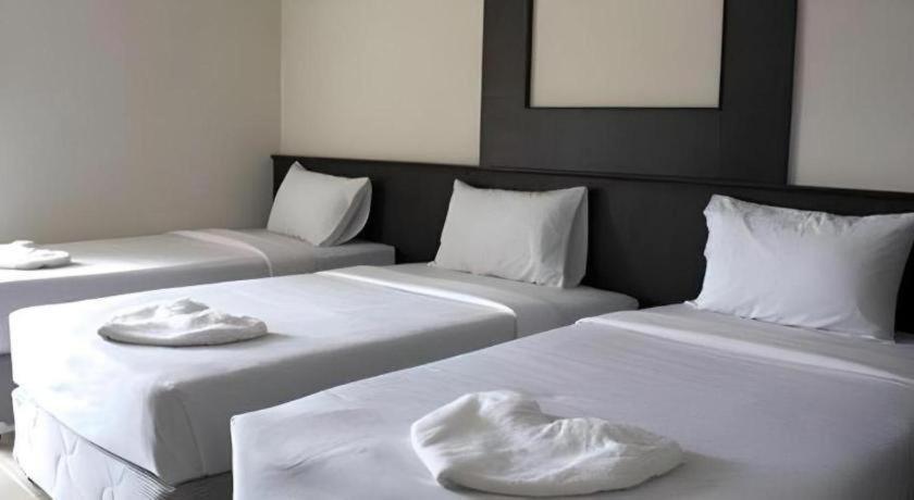 Hotel Grand Pinnacle