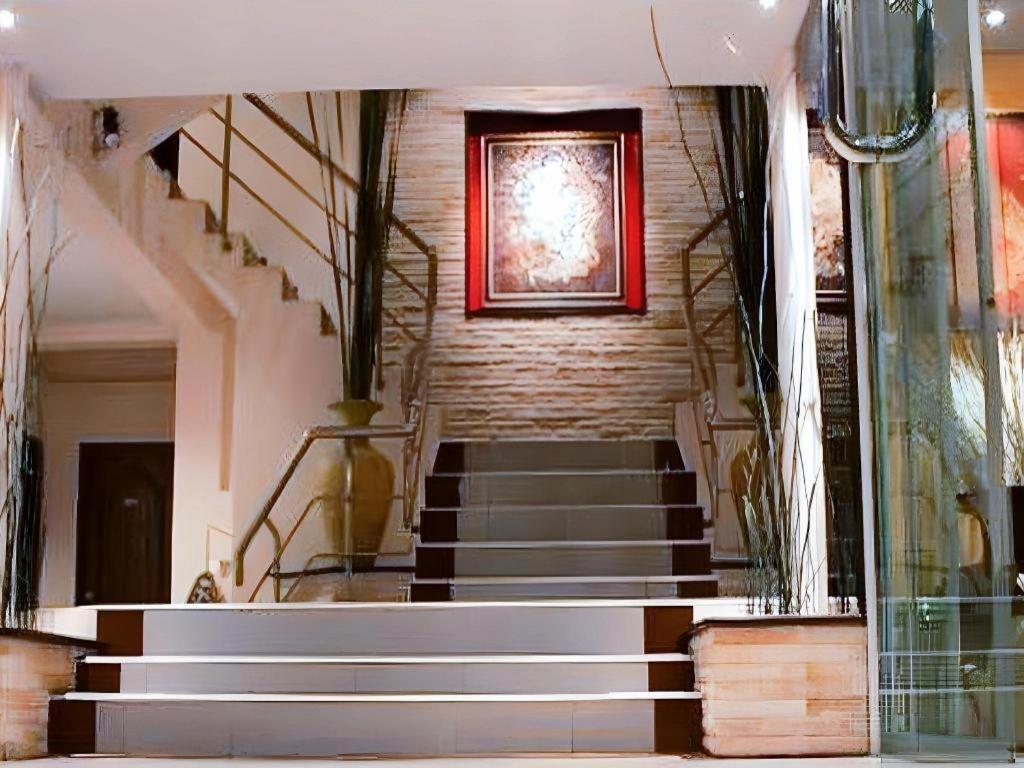 Grand Pinnacle Hotel Bangkok