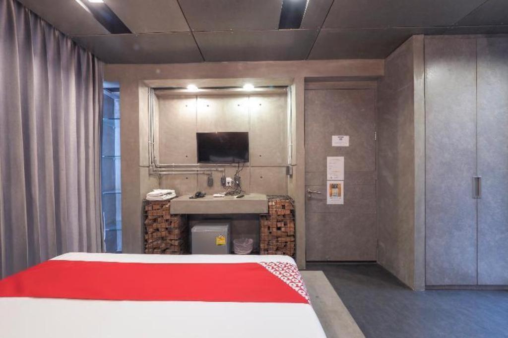Hotel Oyo 75368 Demadre 3*